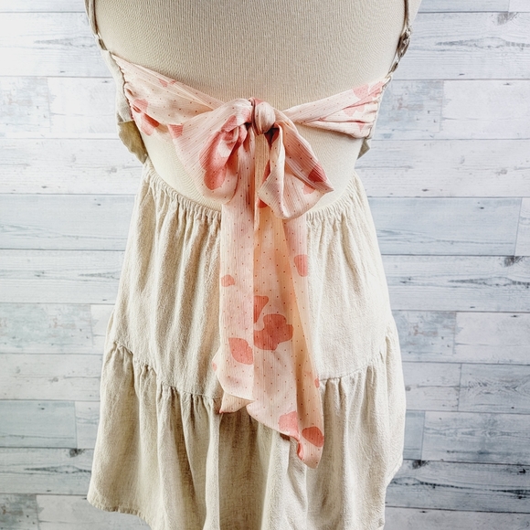 Lulu's Strap Back Linen Blend Spaghetti Strap Top XS Beautiful - Picture 3 of 10